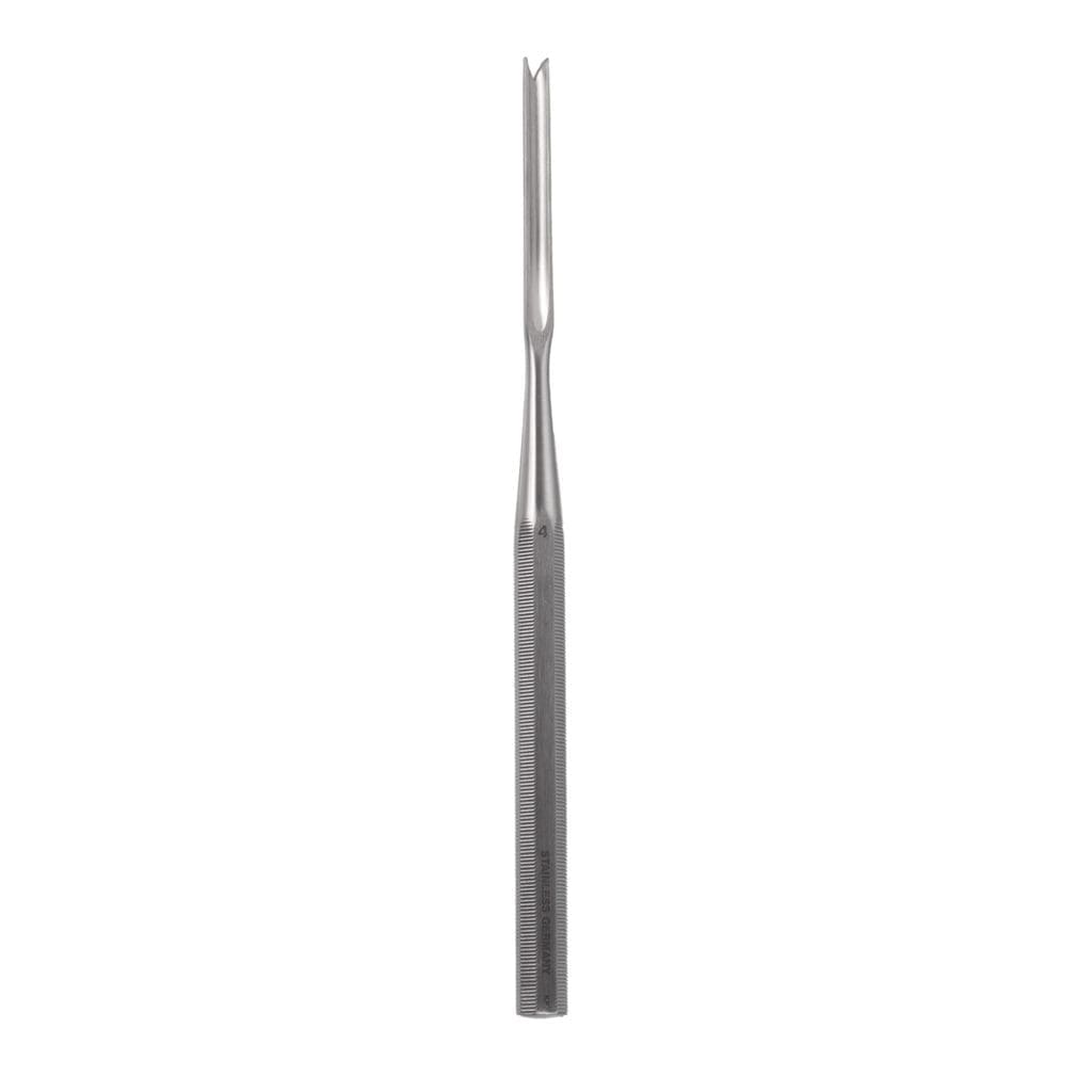 93-0062 — Ballenger Chisel 4mm wide V-shaped edge